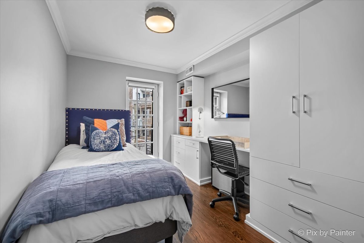 1917 N LINCOLN PARK WEST