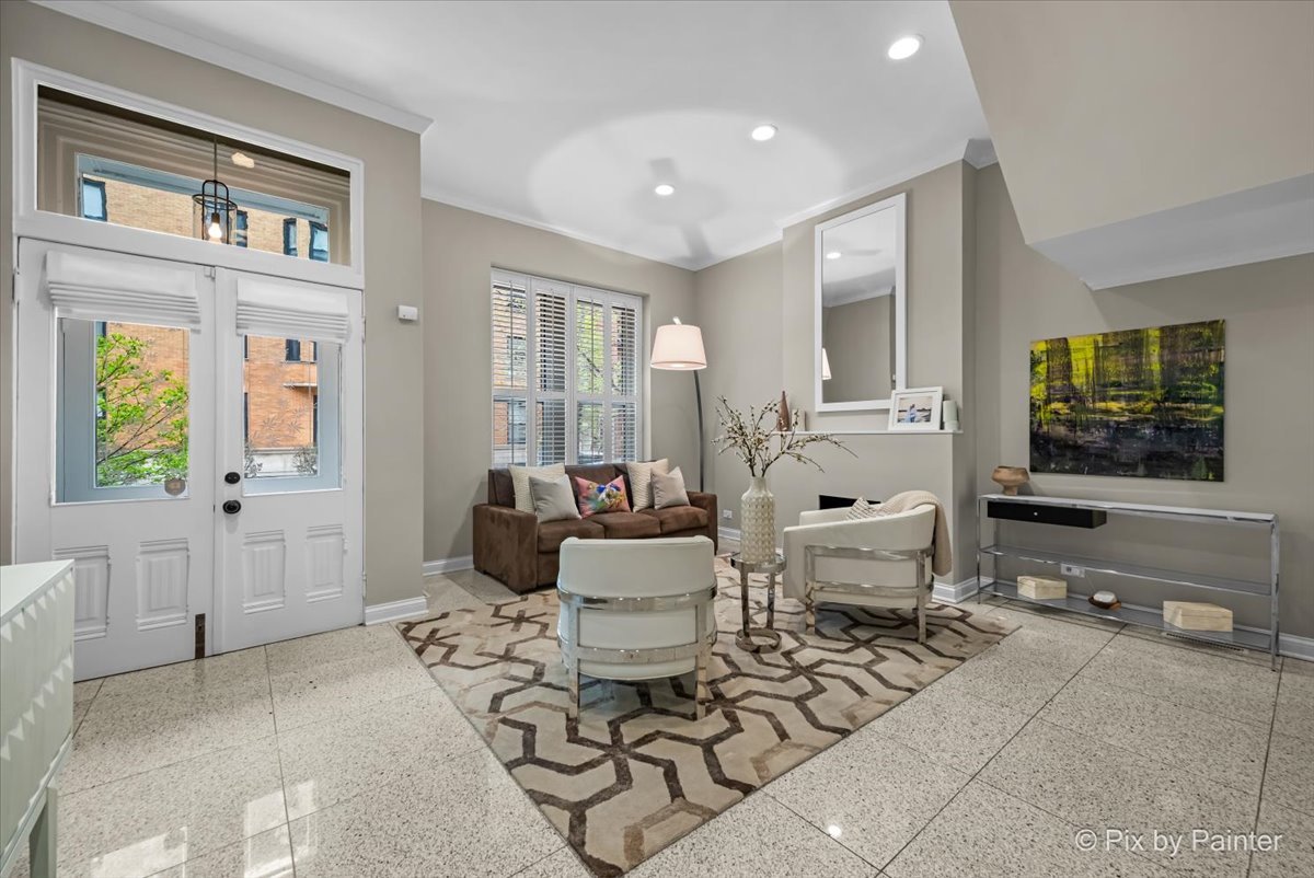 1917 N LINCOLN PARK WEST