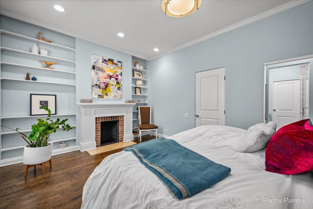 1917 N LINCOLN PARK WEST