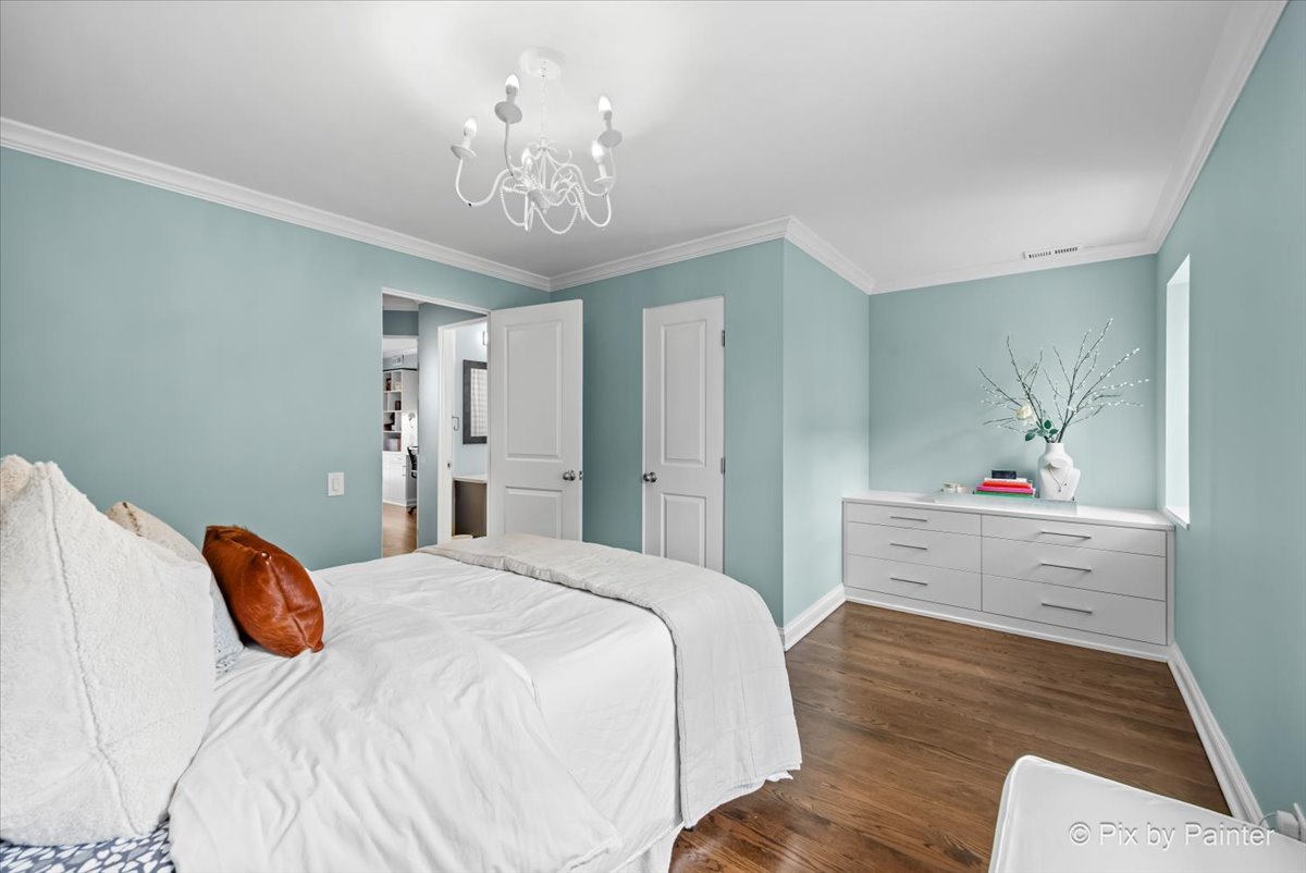 1917 N LINCOLN PARK WEST