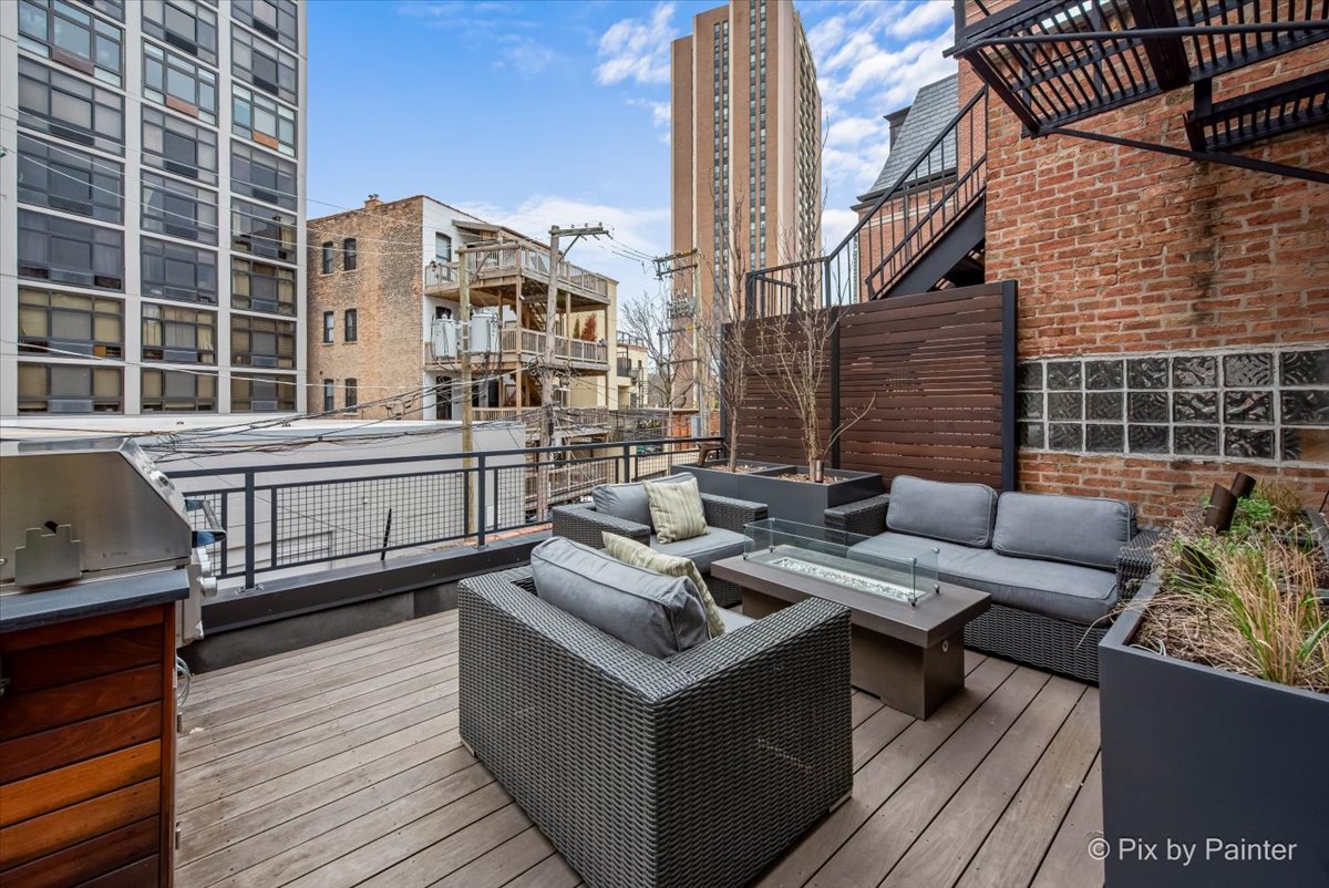 1917 N LINCOLN PARK WEST