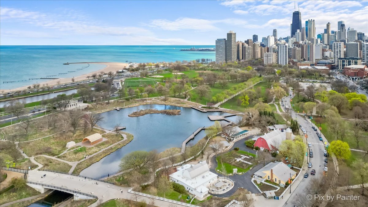 1917 N LINCOLN PARK WEST