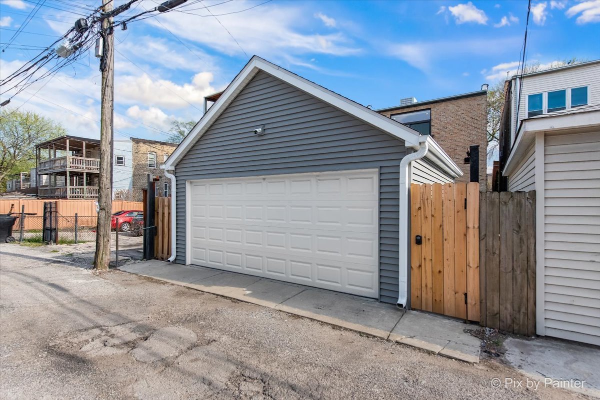 2636 W Crystal Street