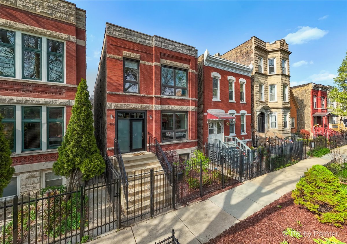 2636 W Crystal Street