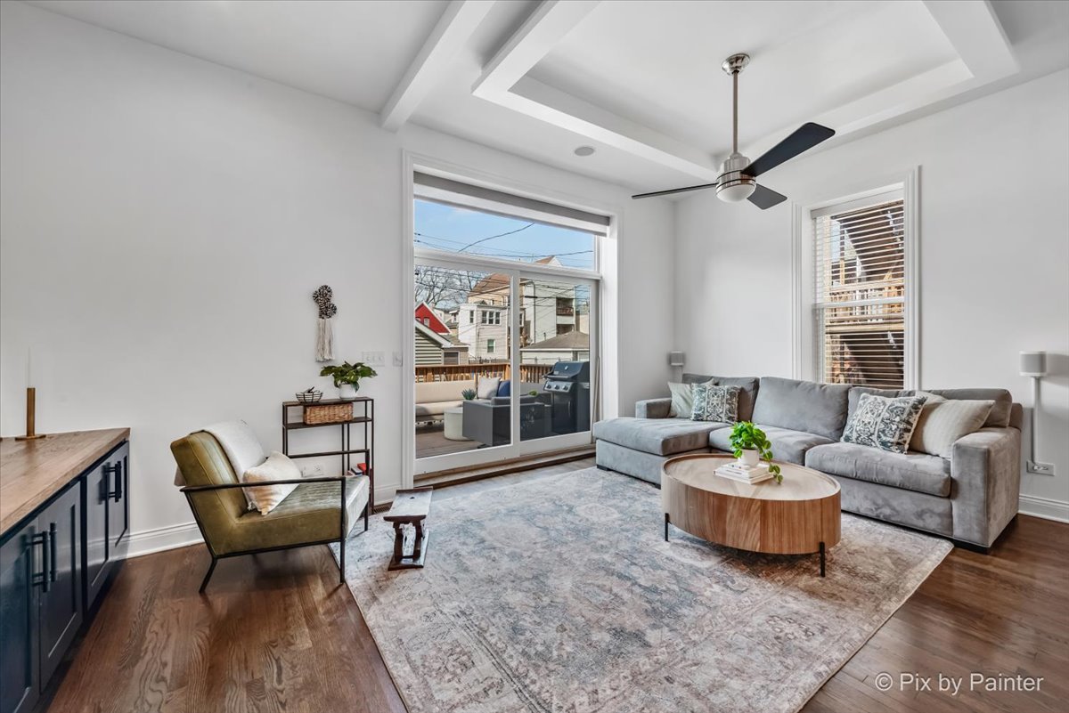 2636 W Crystal Street