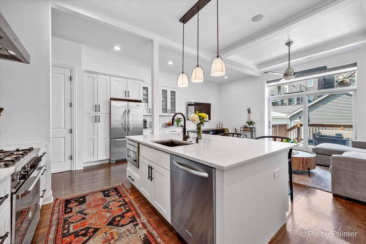 2636 W Crystal Street