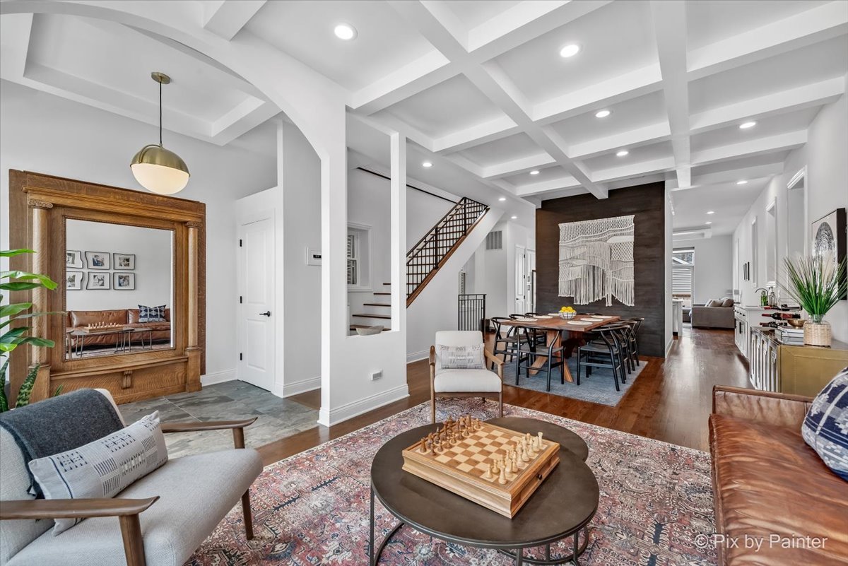 2636 W Crystal Street