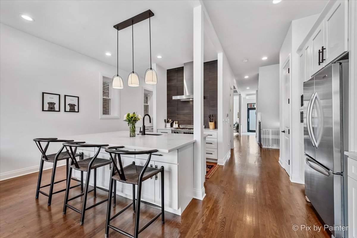 2636 W Crystal Street