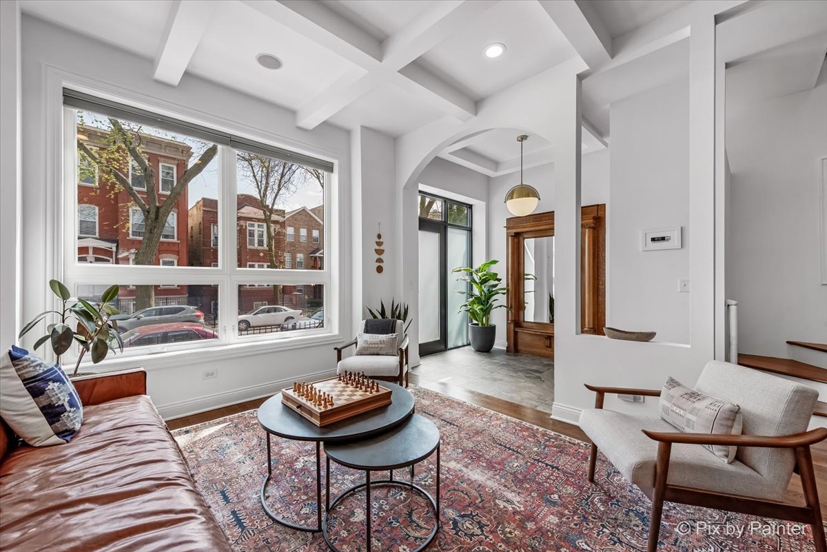 2636 W Crystal Street