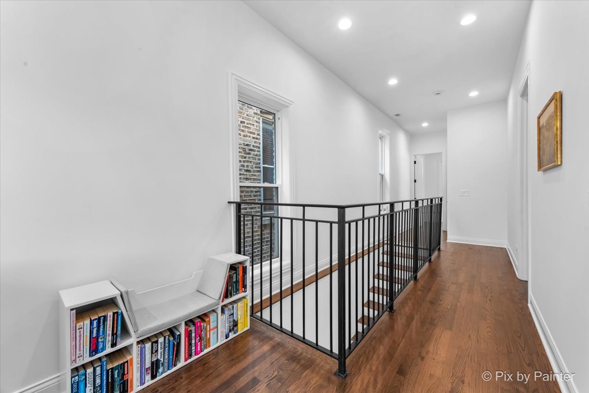 2636 W Crystal Street