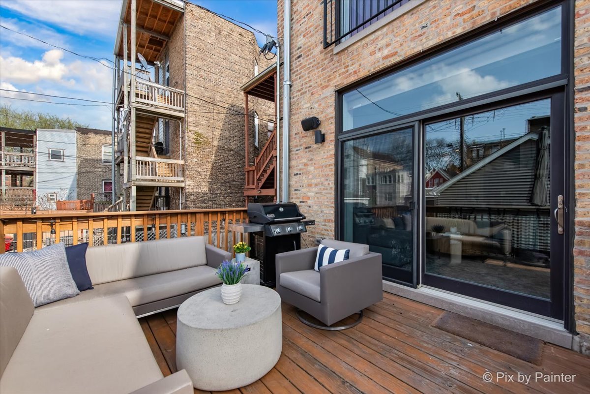 2636 W Crystal Street