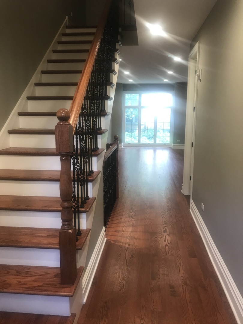 1261 Caroline Court