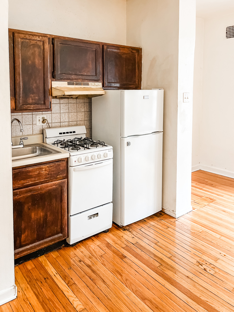 1127 W Farwell Avenue Unit: 307