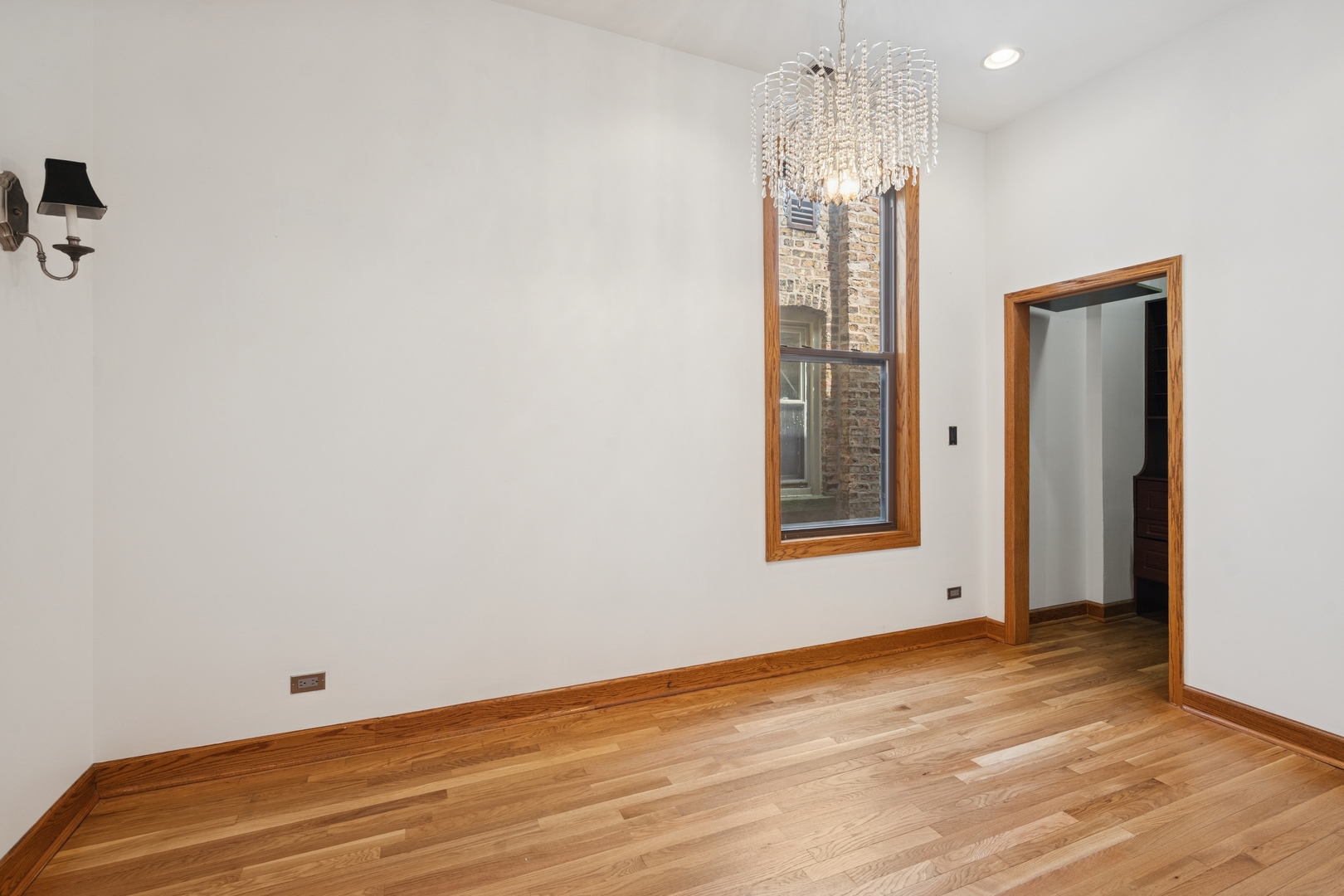 4143 N Ashland Avenue Unit: 2B