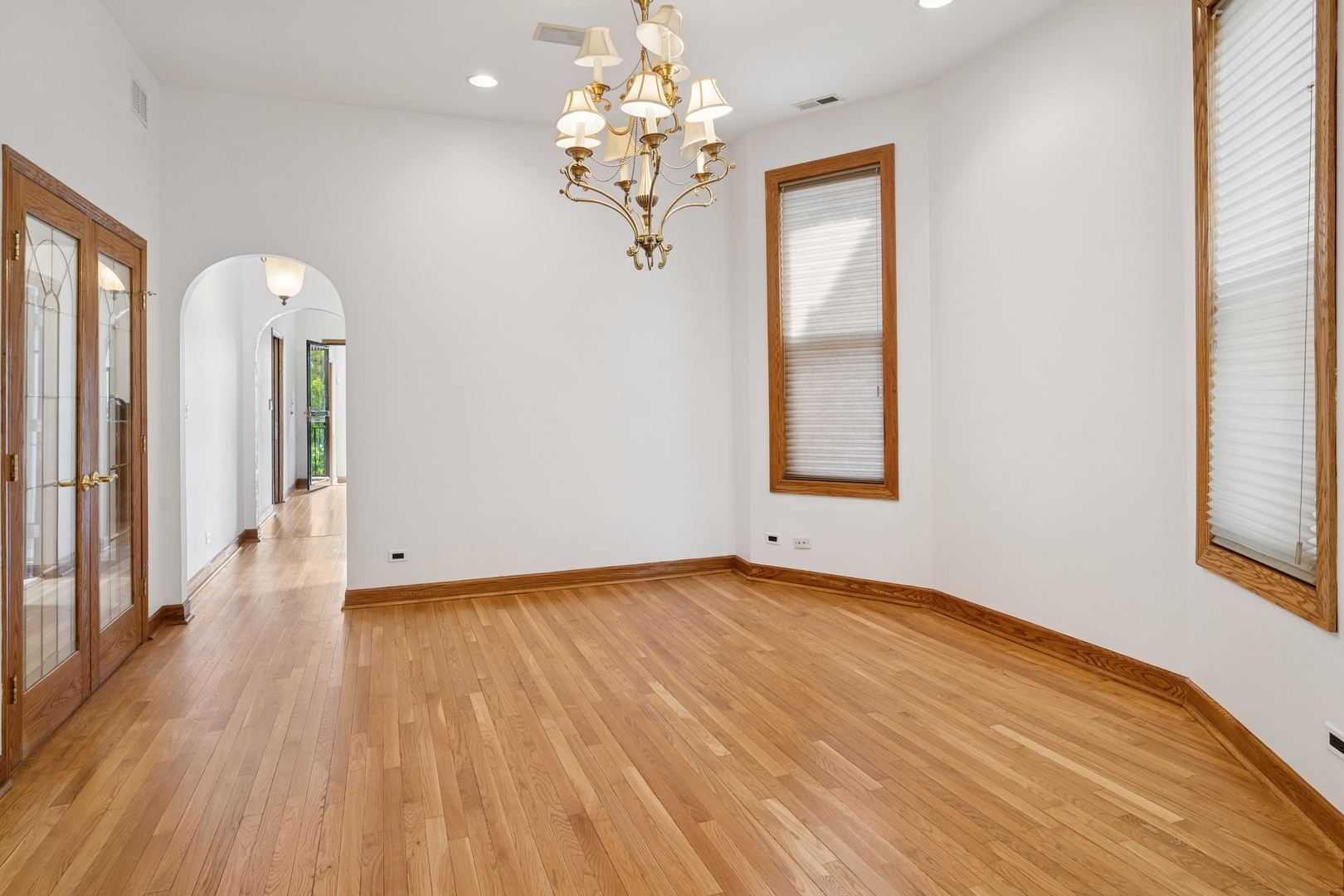 4143 N Ashland Avenue Unit: 2B
