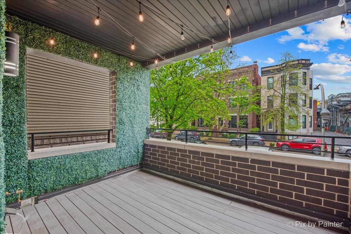 3414 N SEMINARY Avenue Unit: 1