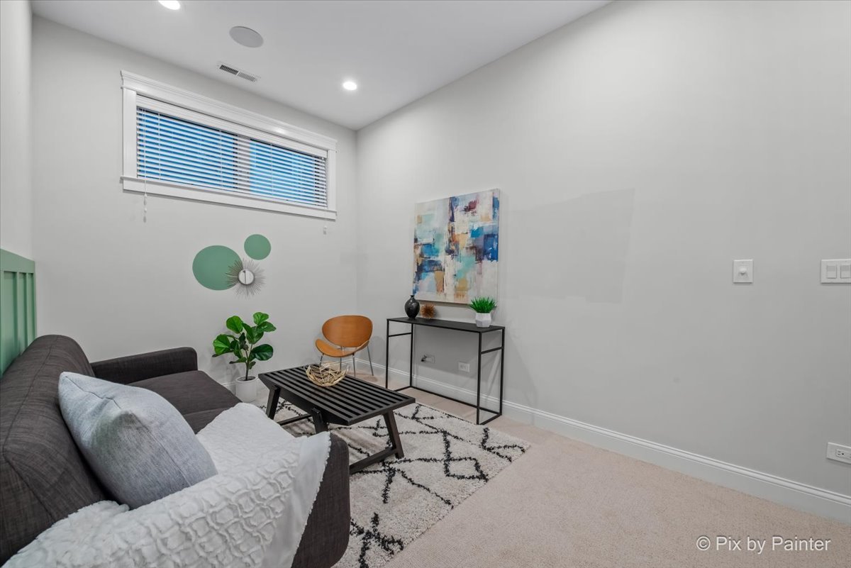 3414 N SEMINARY Avenue Unit: 1