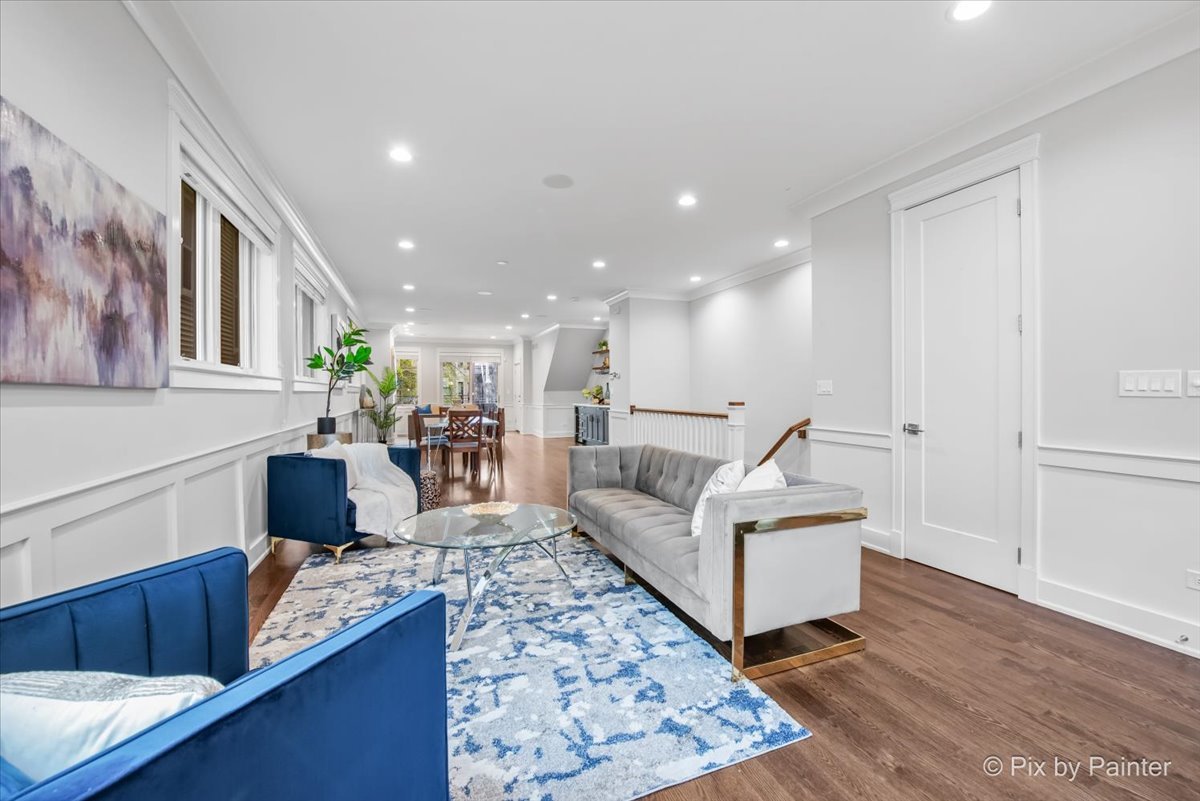 3414 N SEMINARY Avenue Unit: 1