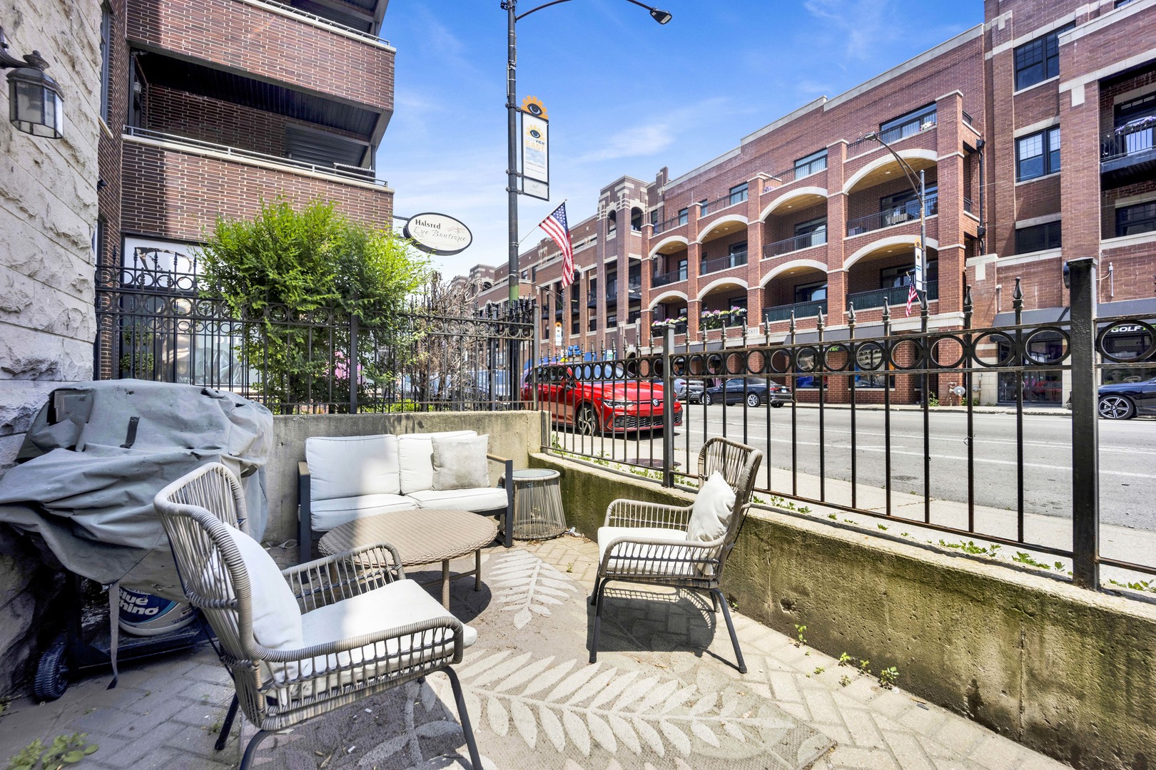 2846 N HALSTED Street Unit: 1N