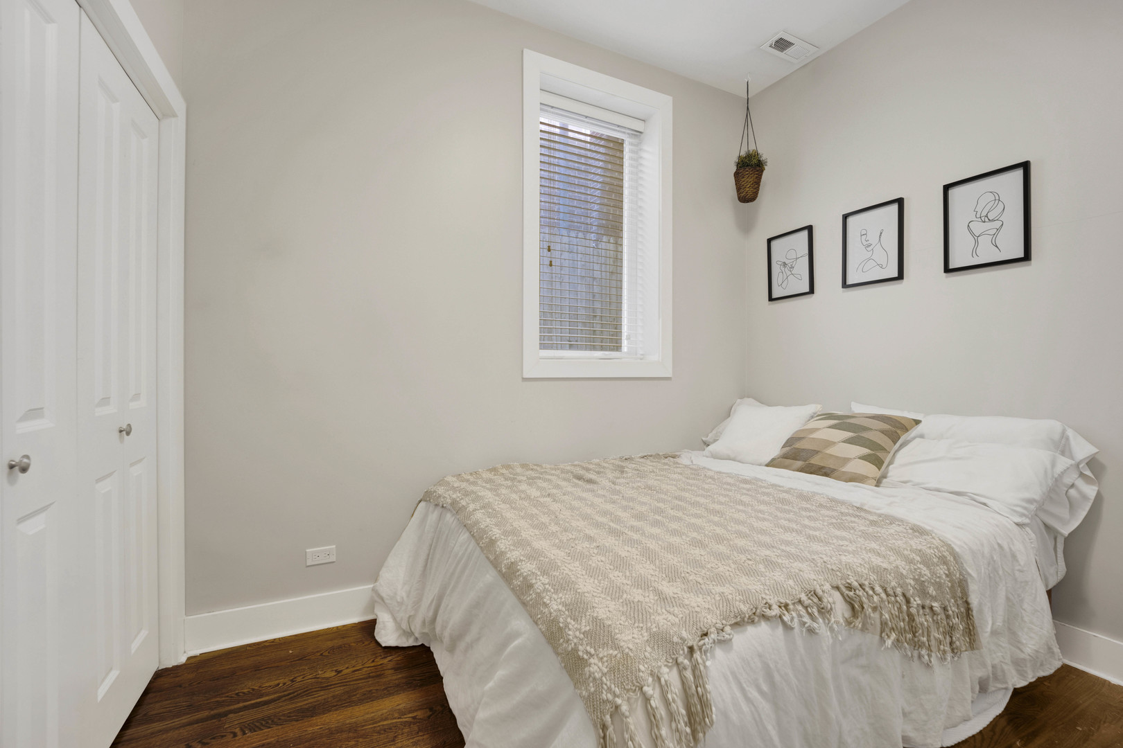 2846 N HALSTED Street Unit: 1N