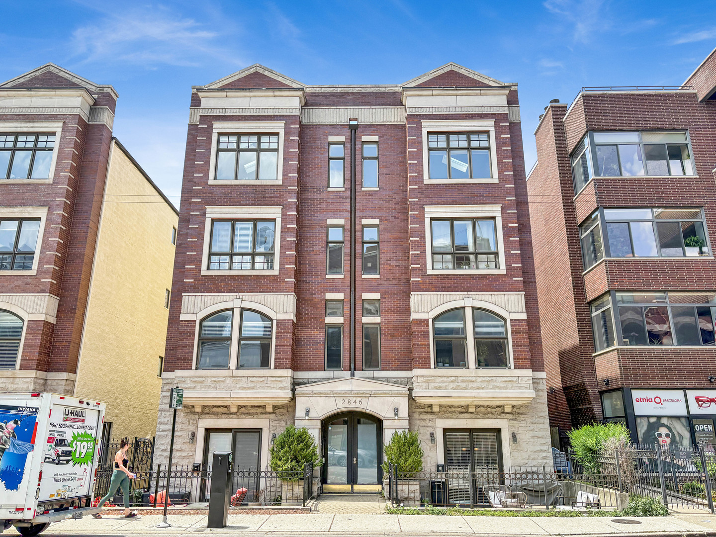 2846 N HALSTED Street Unit: 1N