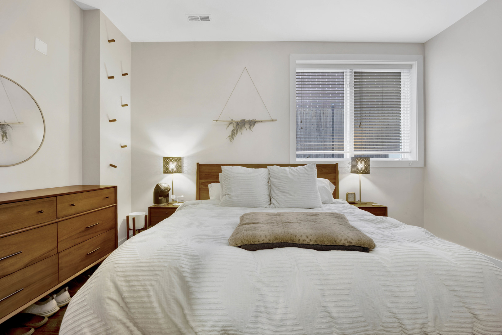 2846 N HALSTED Street Unit: 1N