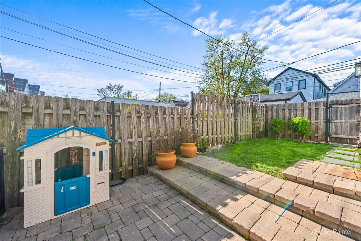 2426 W Warner Avenue