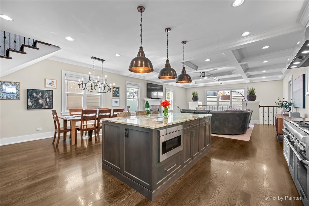 2426 W Warner Avenue