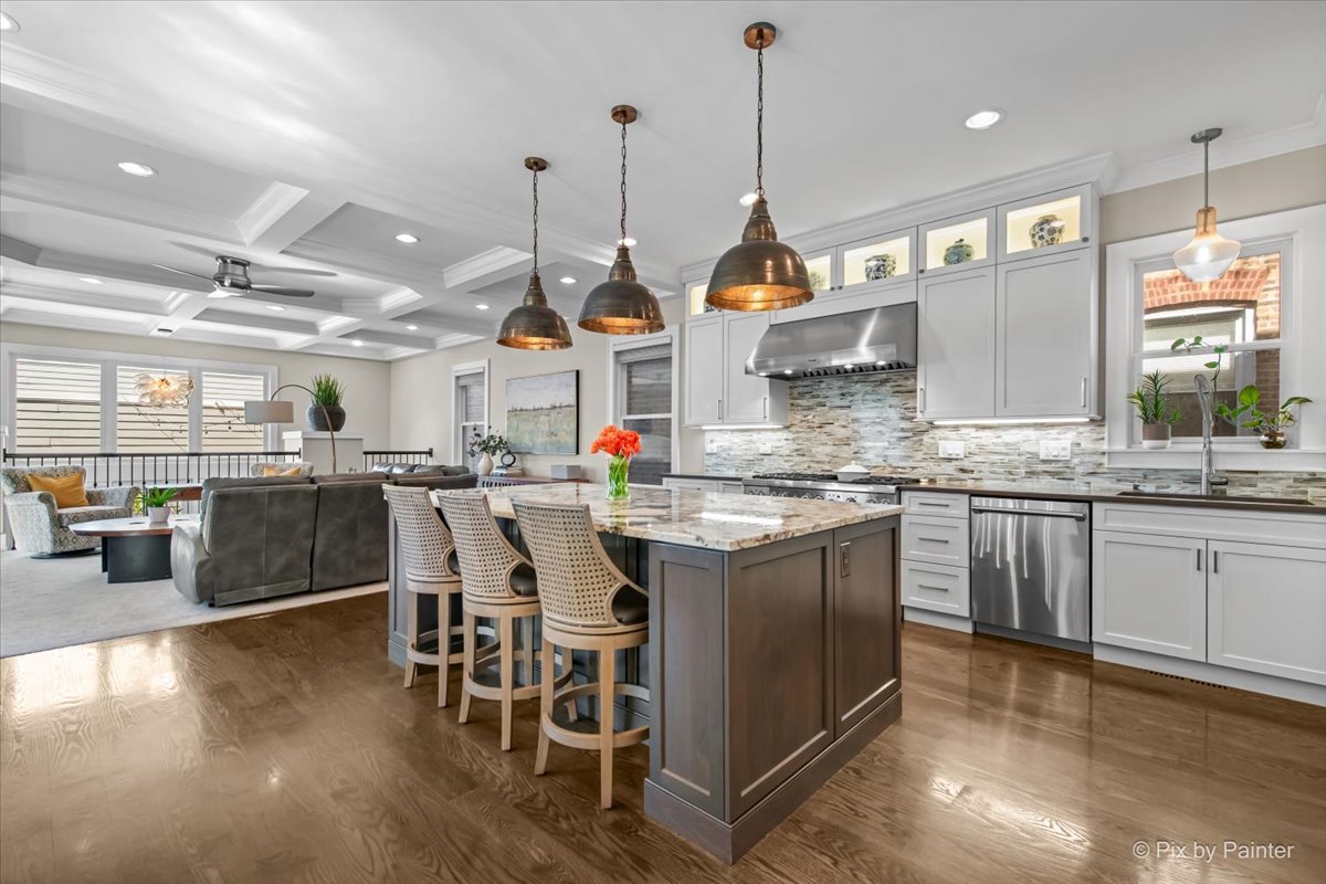 2426 W Warner Avenue