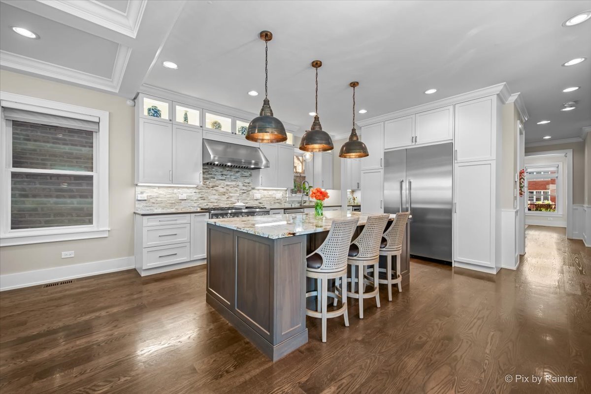 2426 W Warner Avenue