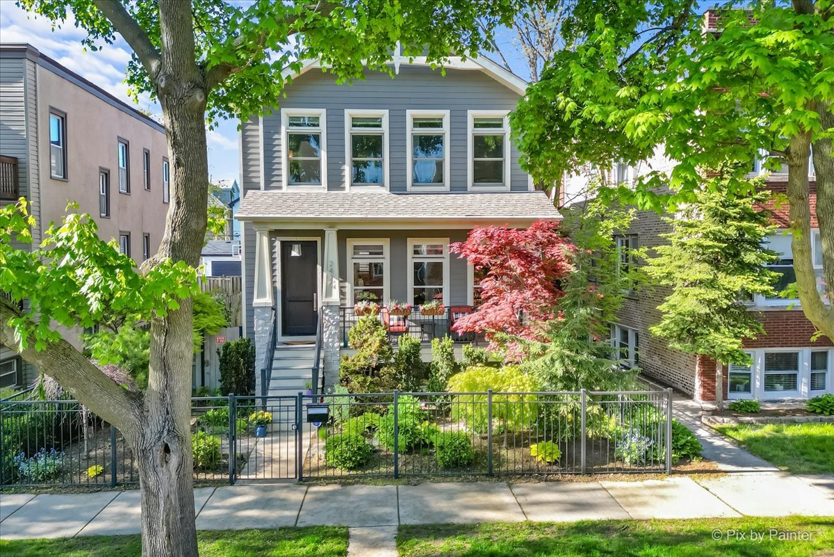 2426 W Warner Avenue