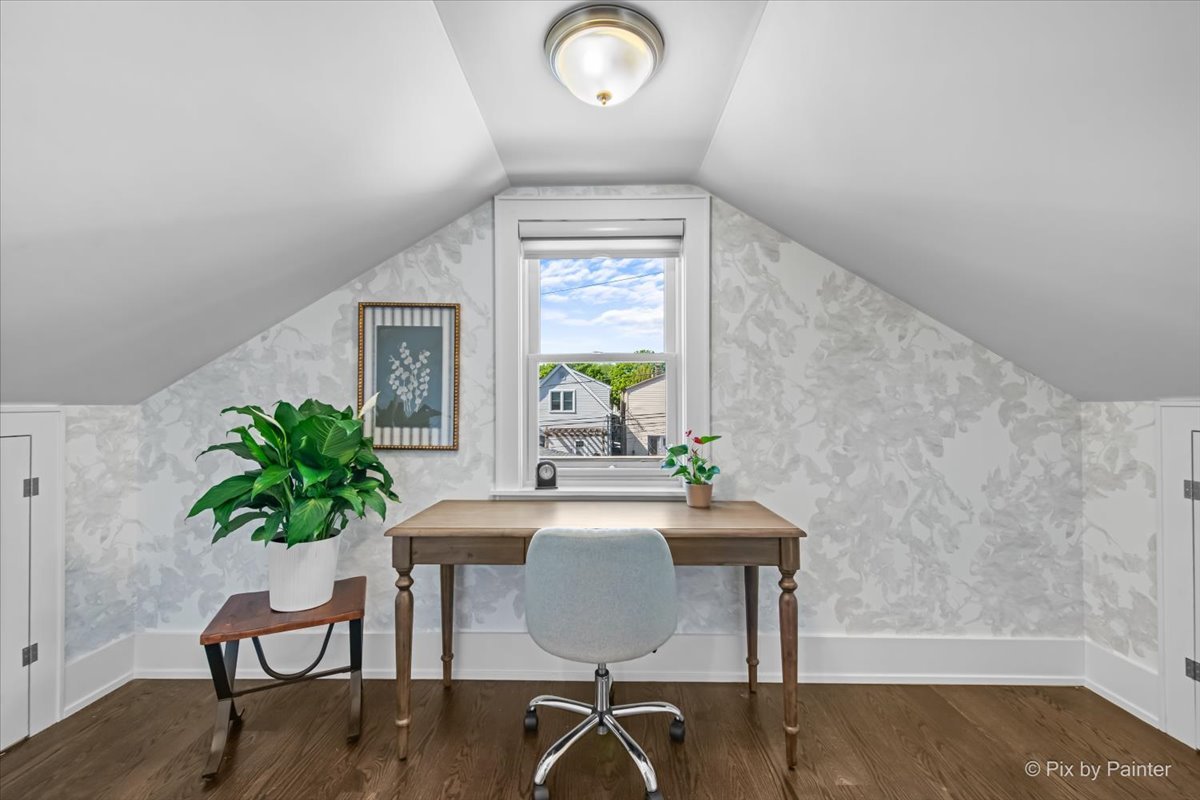 2426 W Warner Avenue