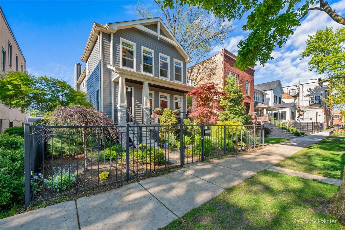 2426 W Warner Avenue