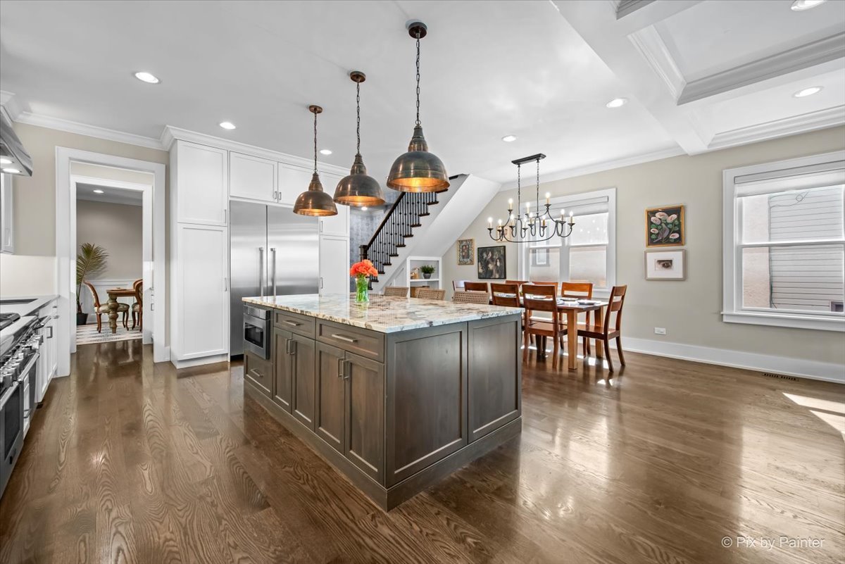 2426 W Warner Avenue