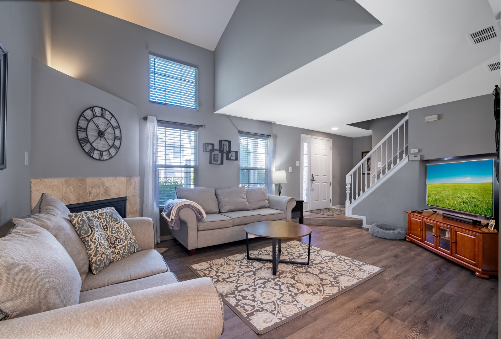 5239 Diamond Drive Unit: B