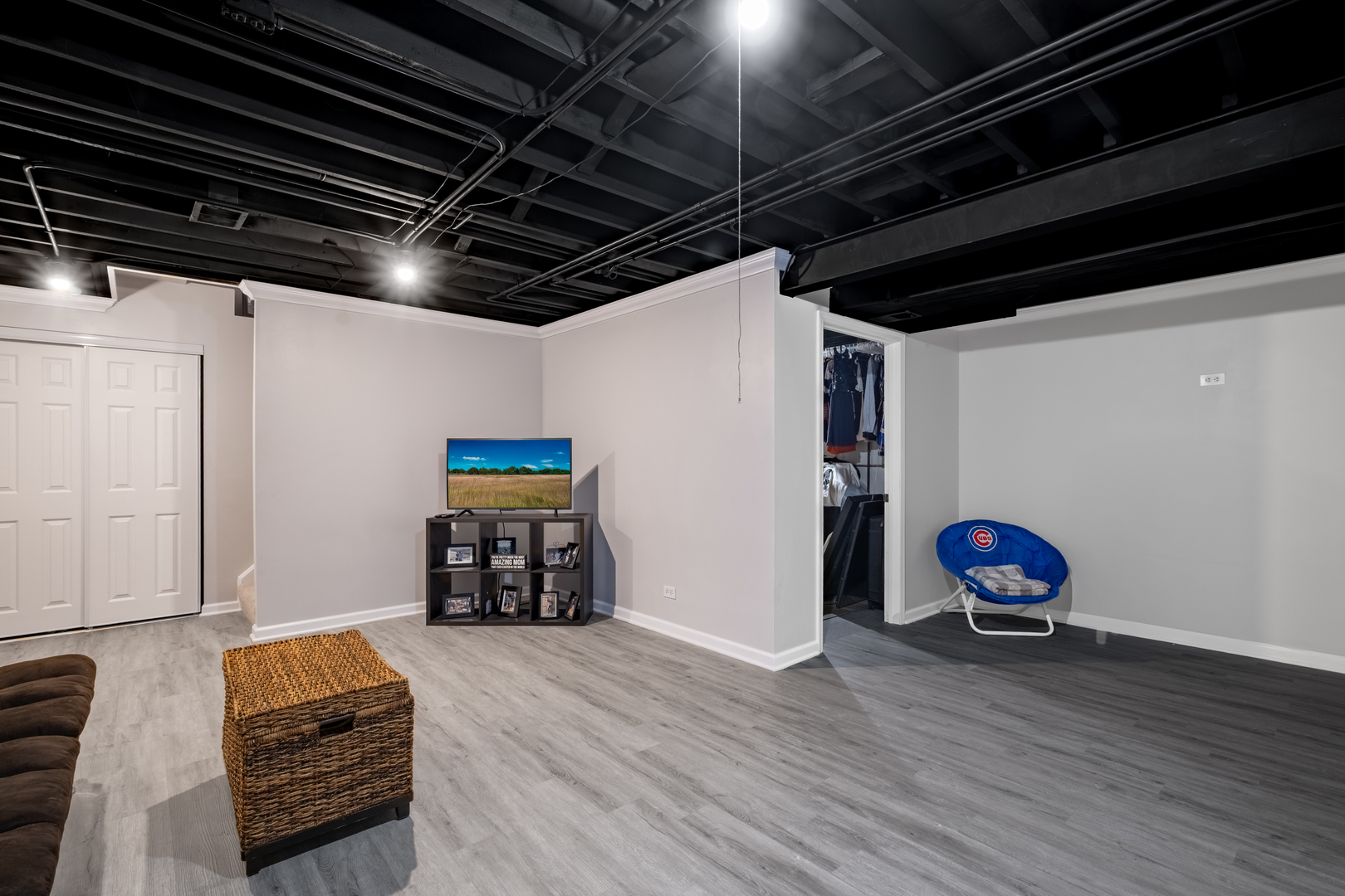 5239 Diamond Drive Unit: B