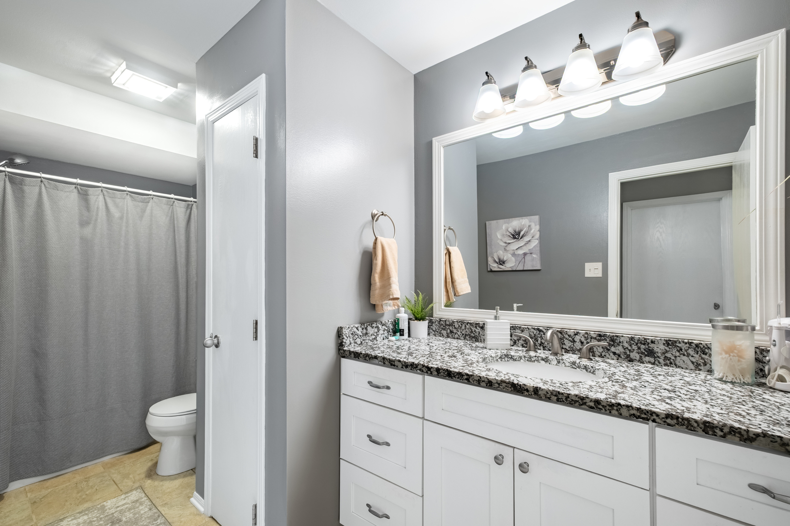 5239 Diamond Drive Unit: B