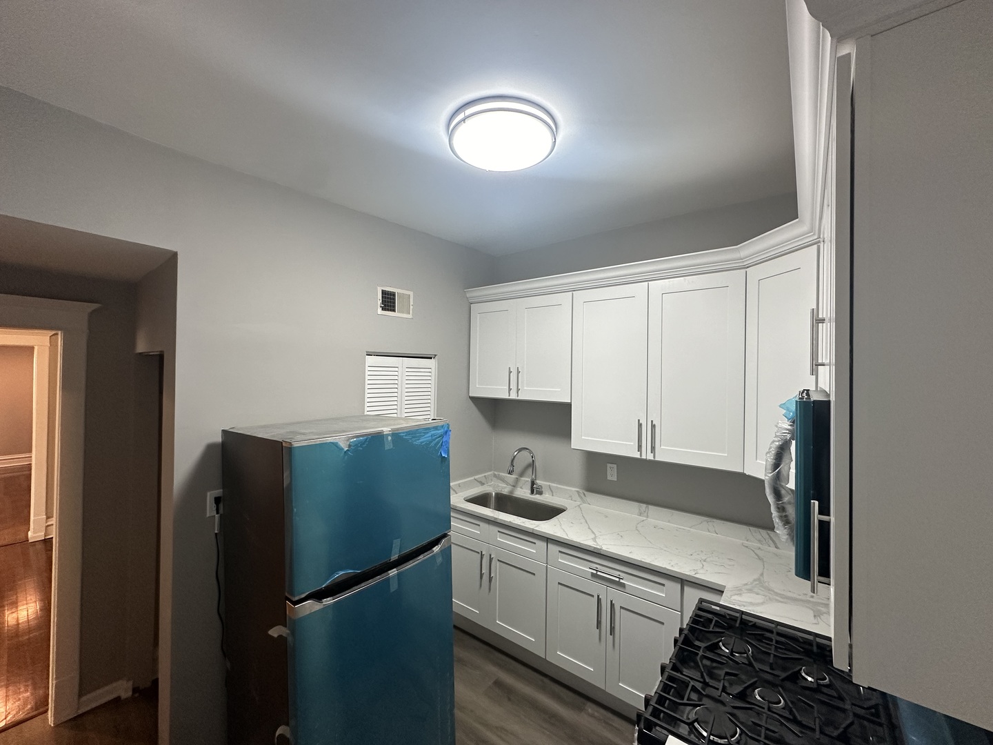 6110 S Ingleside Avenue Unit: 3N