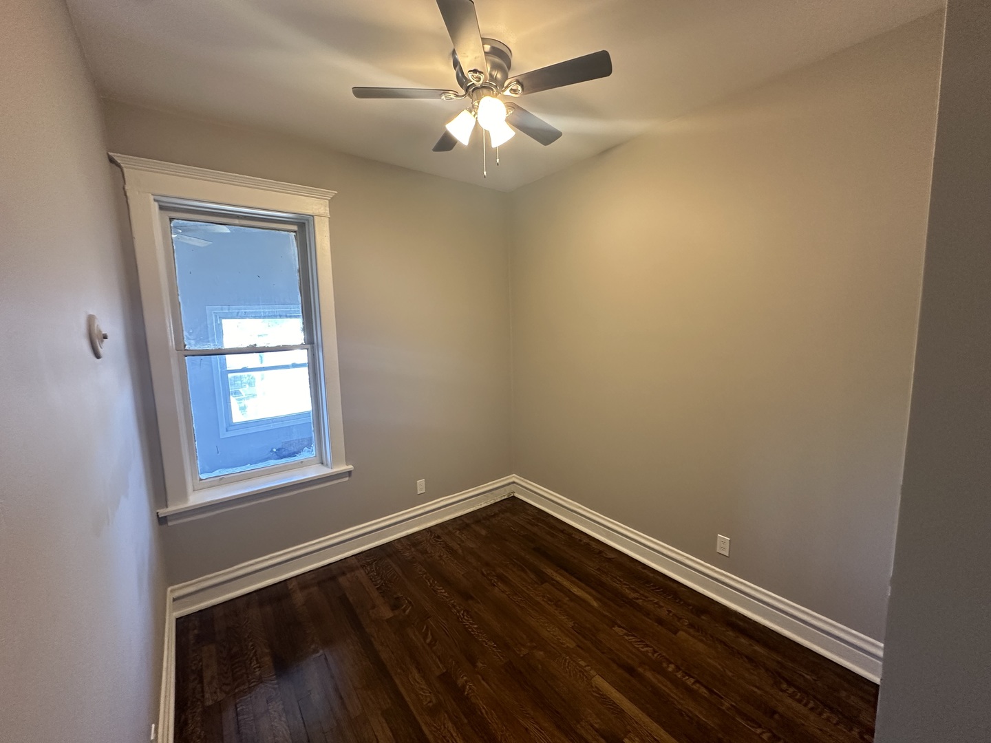 6110 S Ingleside Avenue Unit: 3N