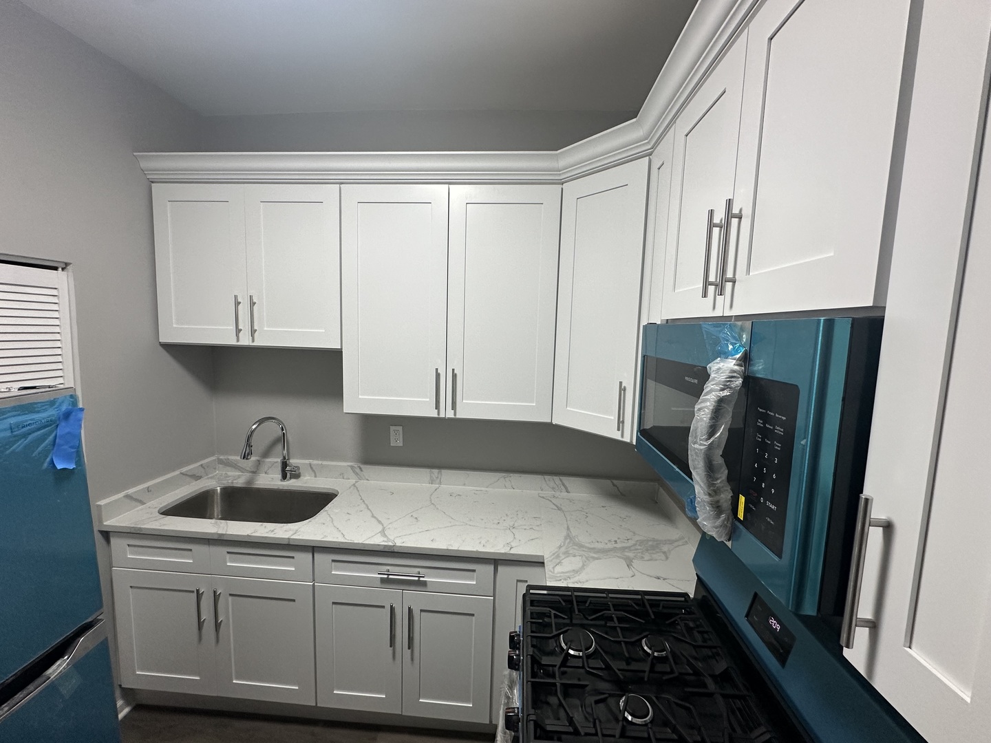 6110 S Ingleside Avenue Unit: 3N