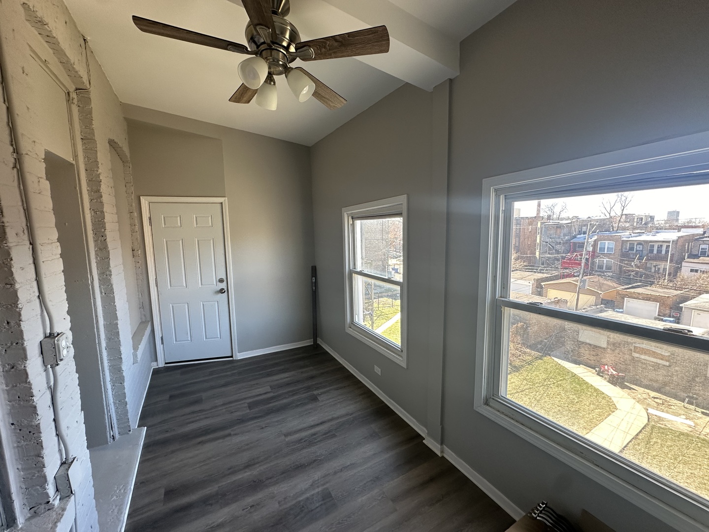 6110 S Ingleside Avenue Unit: 3N