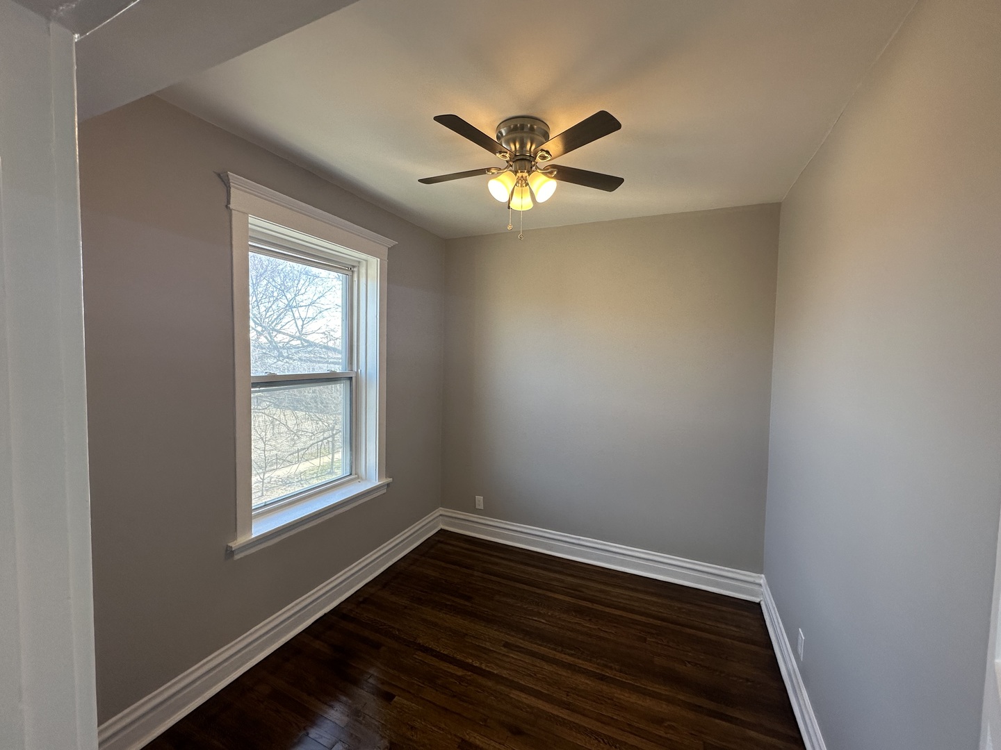 6110 S Ingleside Avenue Unit: 3N