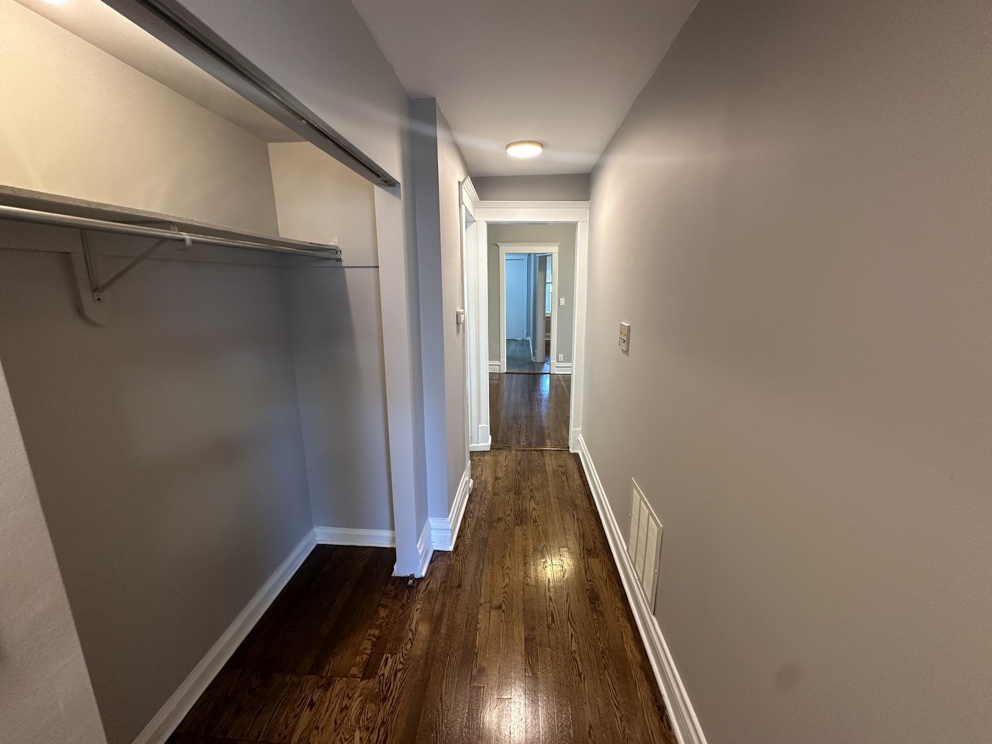 6110 S Ingleside Avenue Unit: 3N