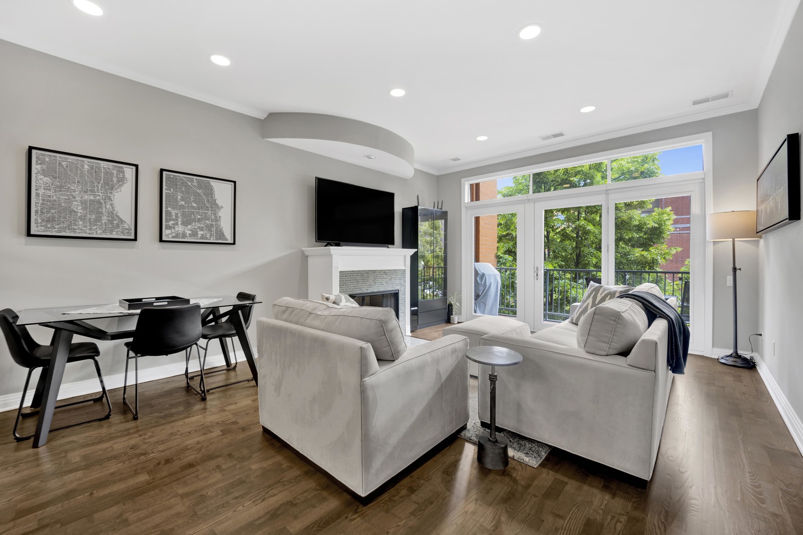 333 N Jefferson Street Unit: 407