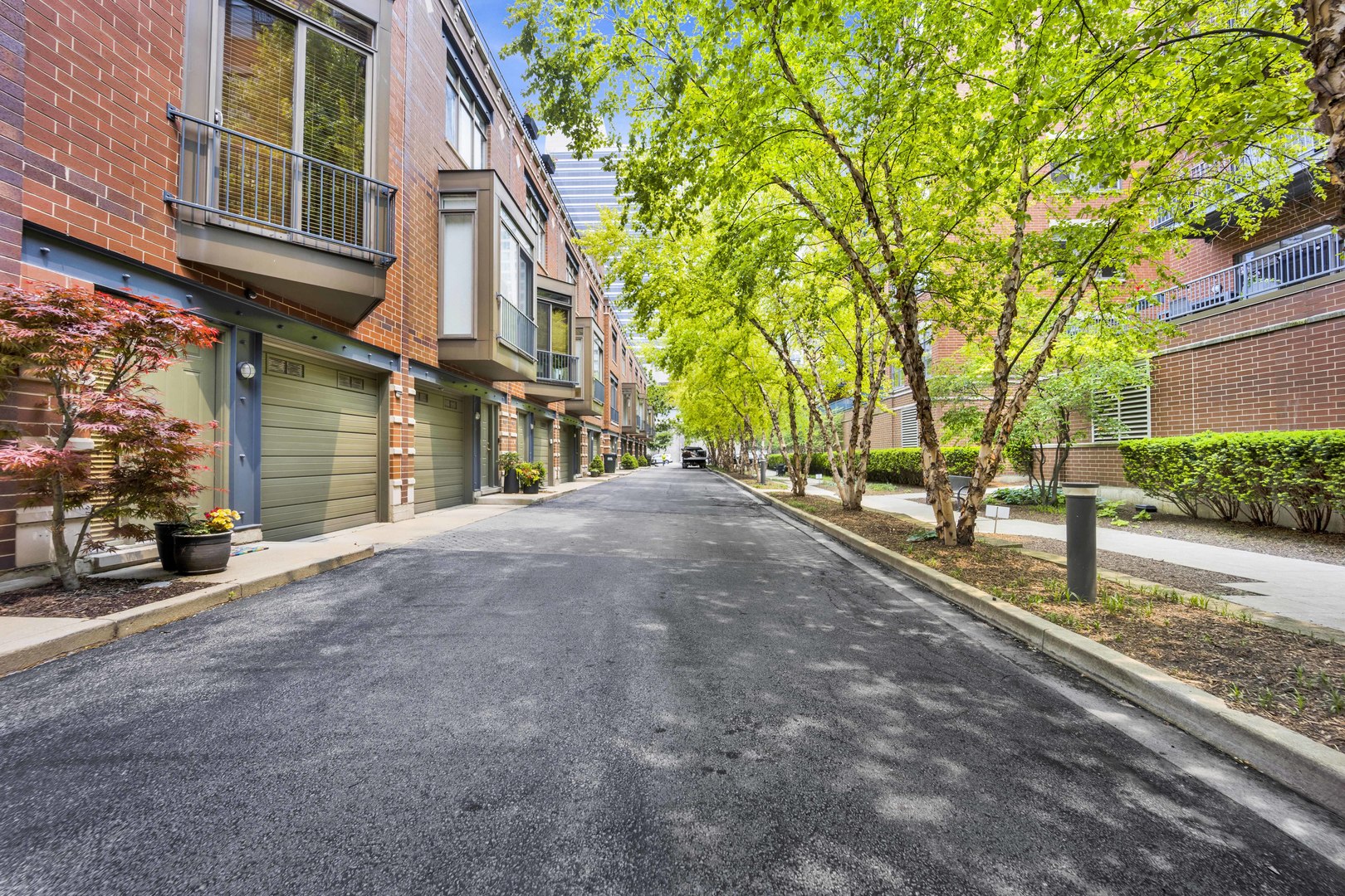 333 N Jefferson Street Unit: 407
