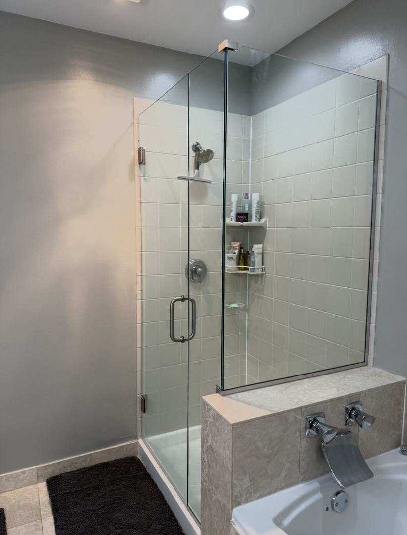 333 N Jefferson Street Unit: 407