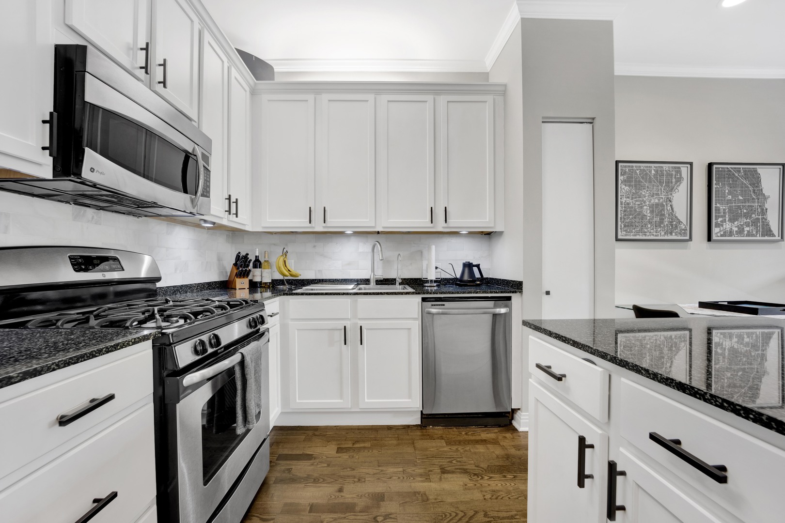 333 N Jefferson Street Unit: 407