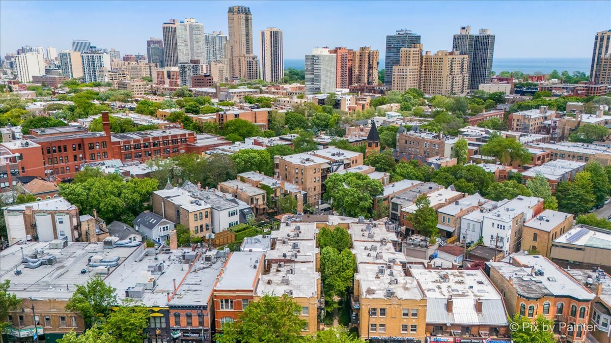 2241.5 N Lincoln Avenue Unit: 3B