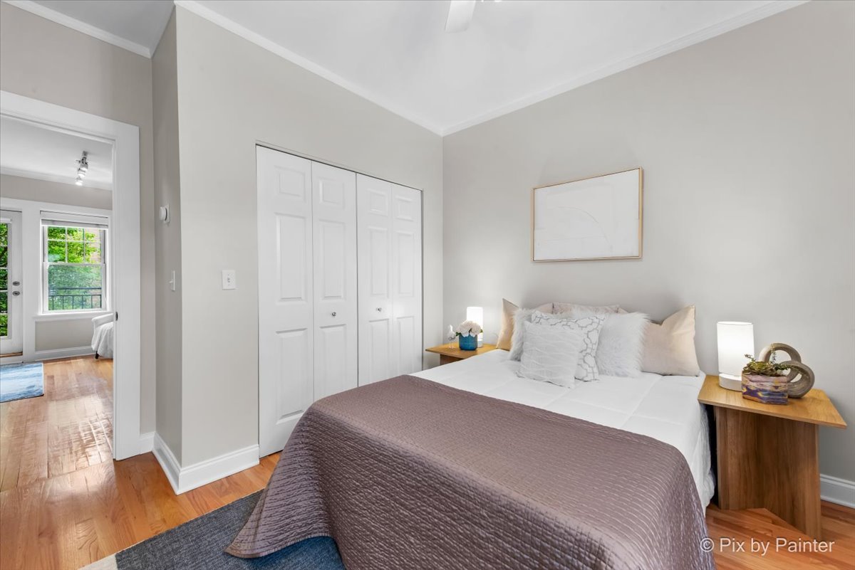 2241.5 N Lincoln Avenue Unit: 3B