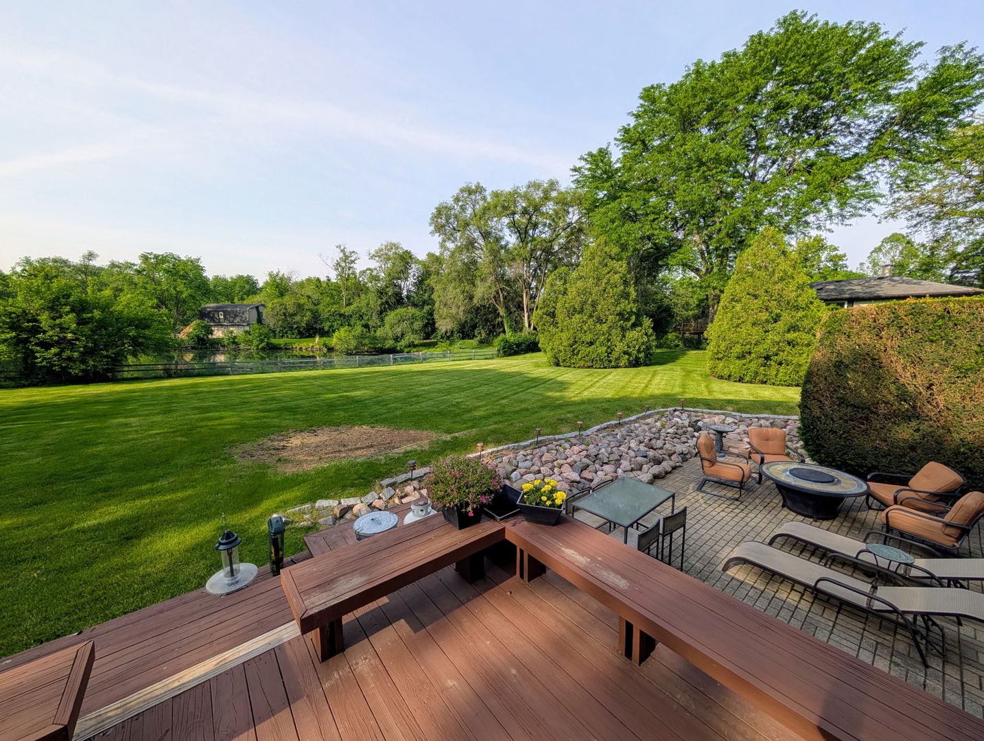 29W261 Iroquois Court S